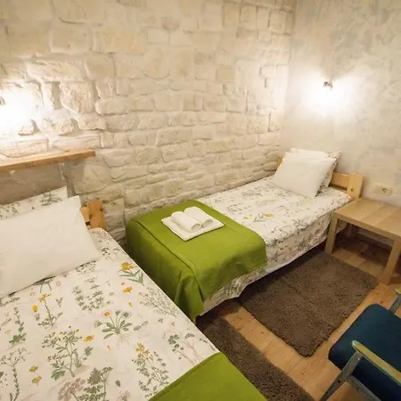 Hobbit Apartment *
