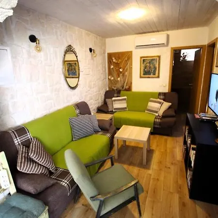 Apartment Hobbit