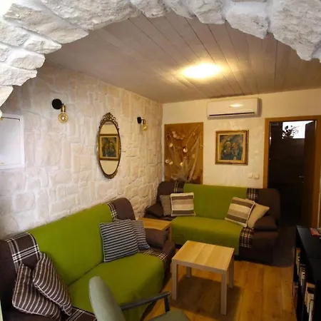 Apartment Hobbit