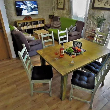Hobbit Apartment Zadar