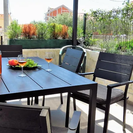 Apartment Hobbit Zadar